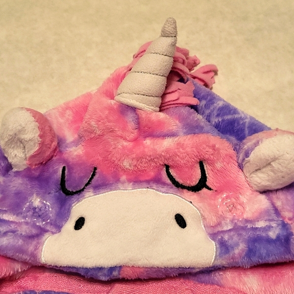 Soft purple/pink hooded unicorn robe - Picture 4 of 5